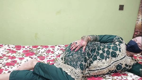 Dever ny Indian Desi Bhabhi ki Chod Chod k Chut Phar Di Clear Hindi Audio